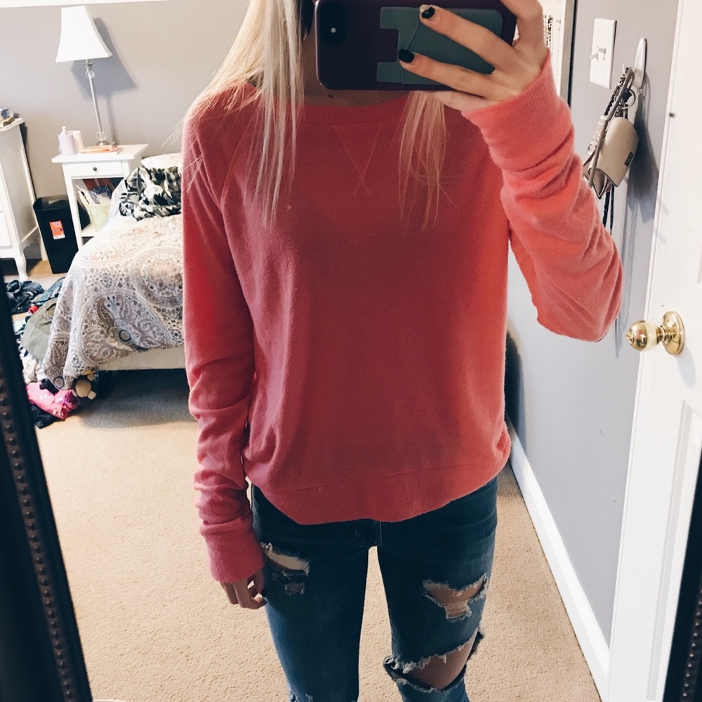Samon sweater